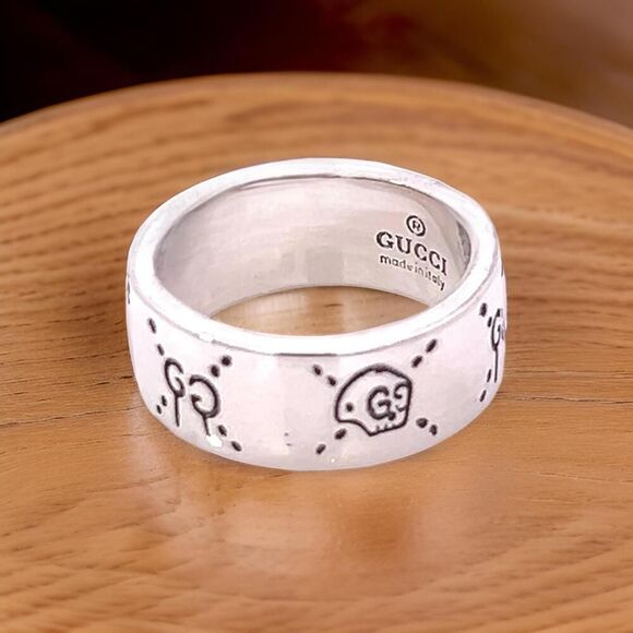 Gucci Estate Engraved Ring Size 8 Sterling Silver 8.5 mm Height G49 - Picture 3 of 11